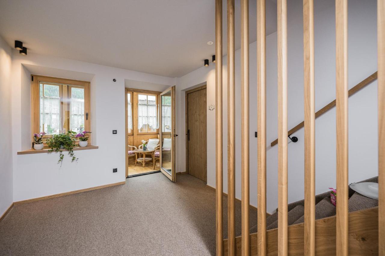 Gasthof Albergo Dolomiten Braies  Esterno foto