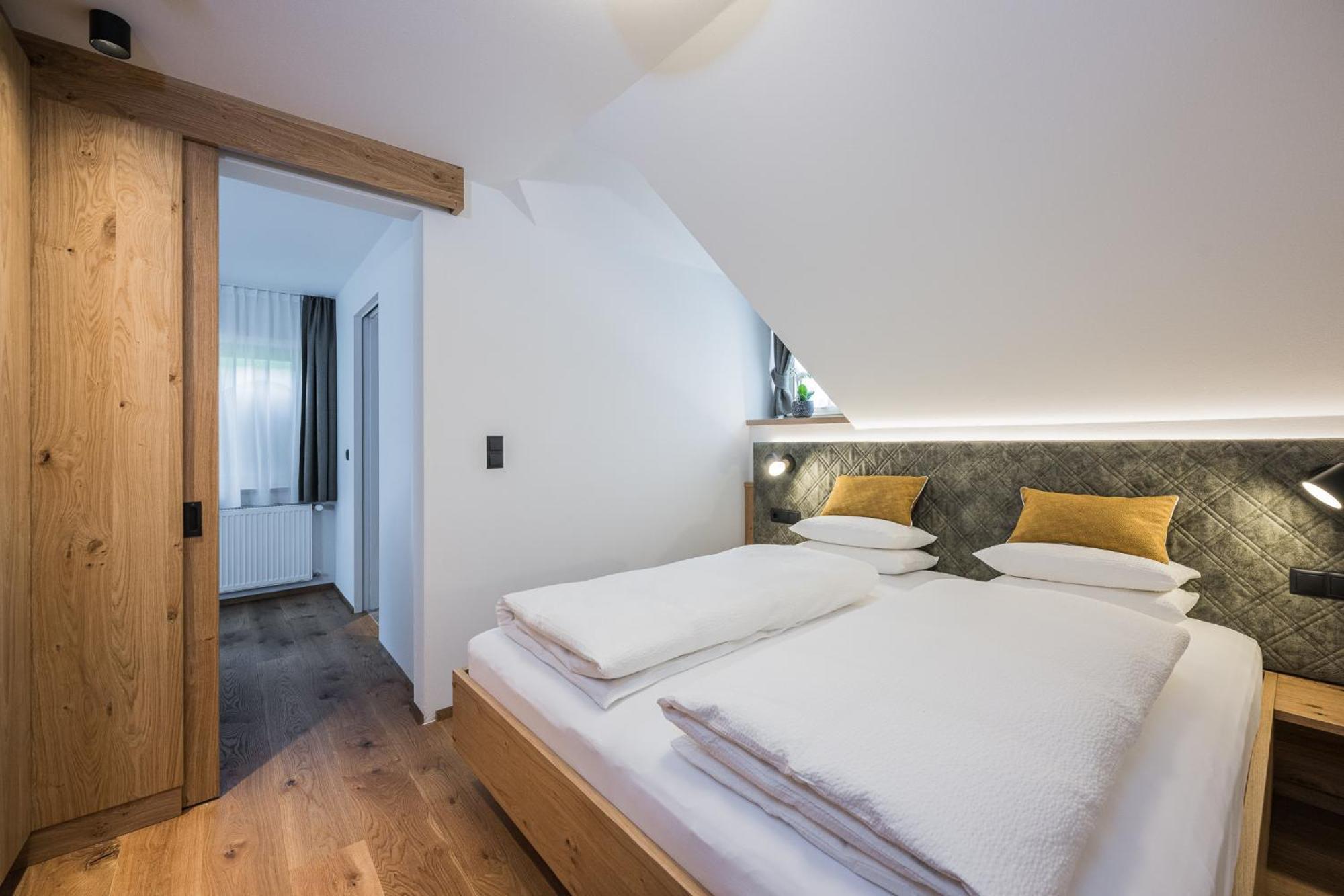 Gasthof Albergo Dolomiten Braies  Esterno foto