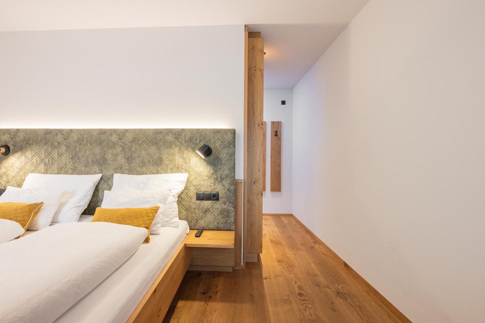 Gasthof Albergo Dolomiten Braies  Esterno foto